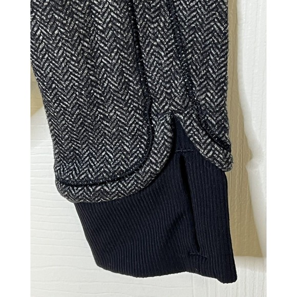 LULULEMON BASE RUNNER 1/2 HALF ZIP PULLOVER 10 COCO PIQUE BLACK JACKET Ret. $98 - Picture 5 of 7